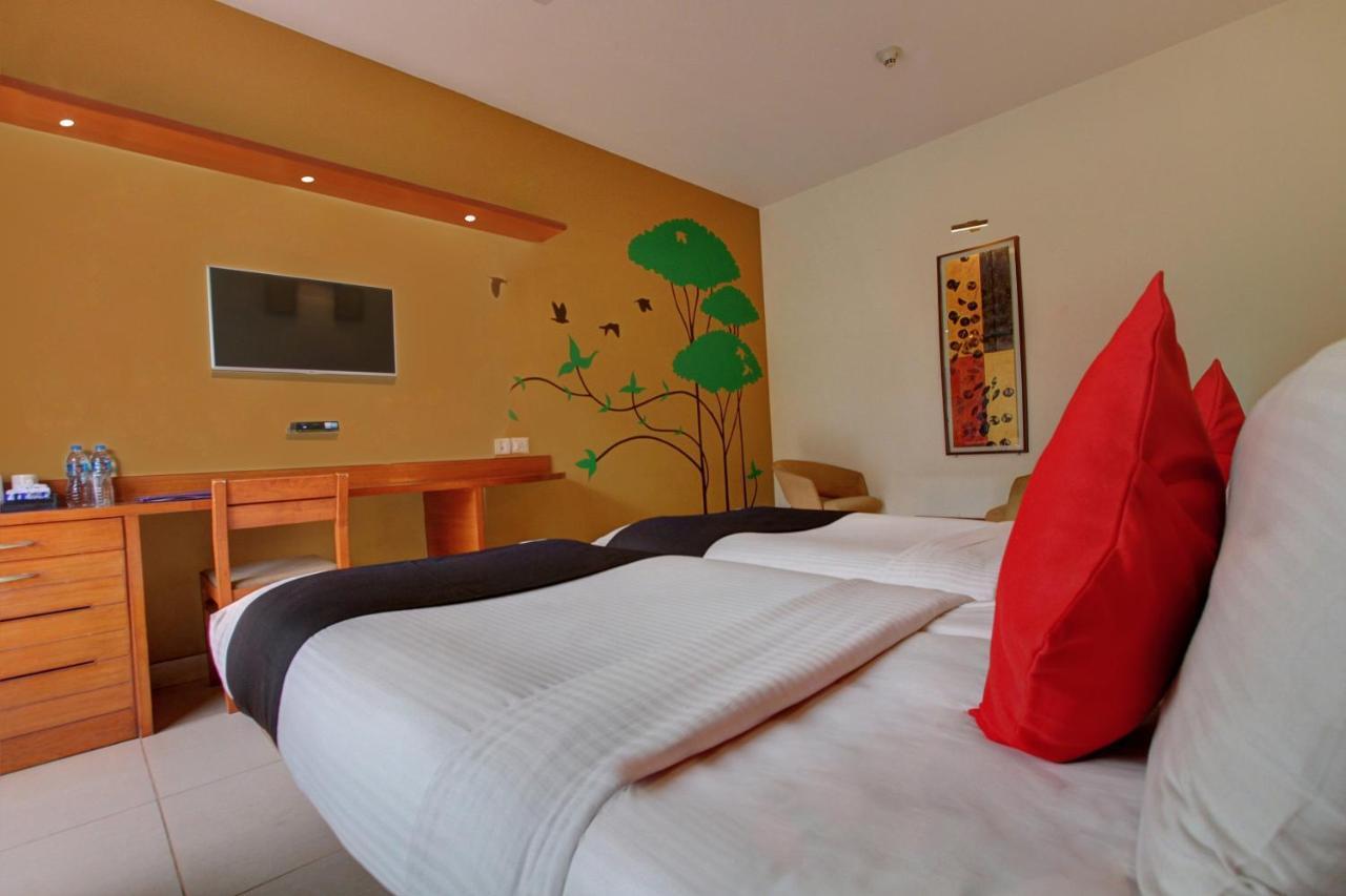 Hotel Capital O 16165 Cartier Bengalúr Pokoj fotografie