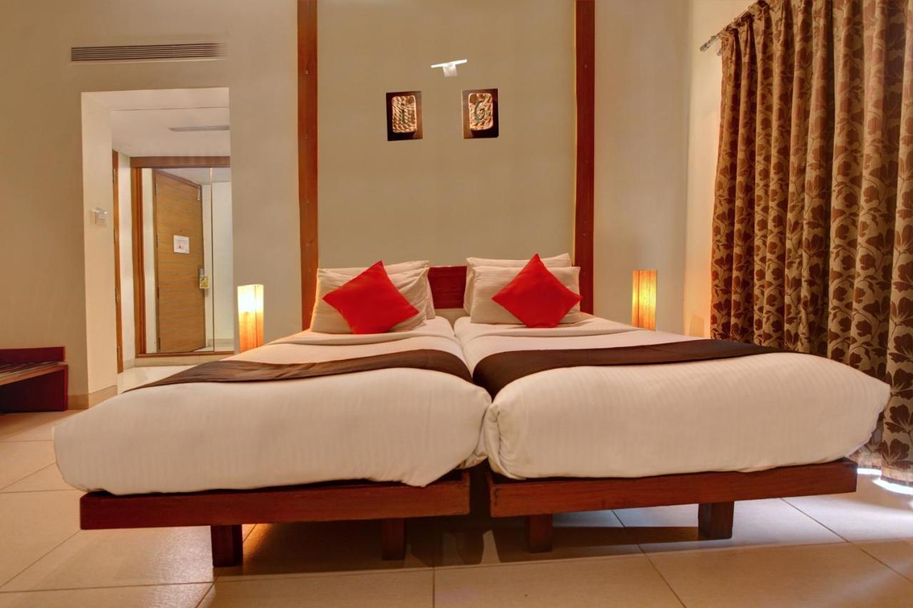 Hotel Capital O 16165 Cartier Bengalúr Pokoj fotografie