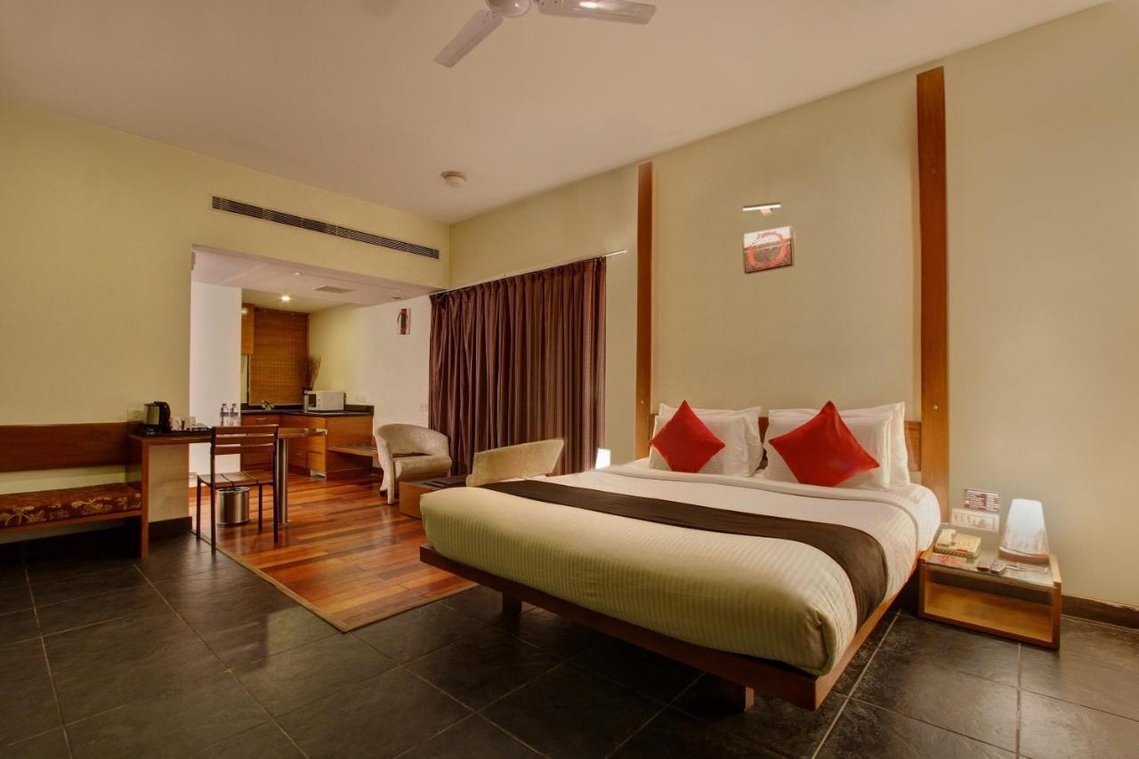 Hotel Capital O 16165 Cartier Bengalúr Pokoj fotografie